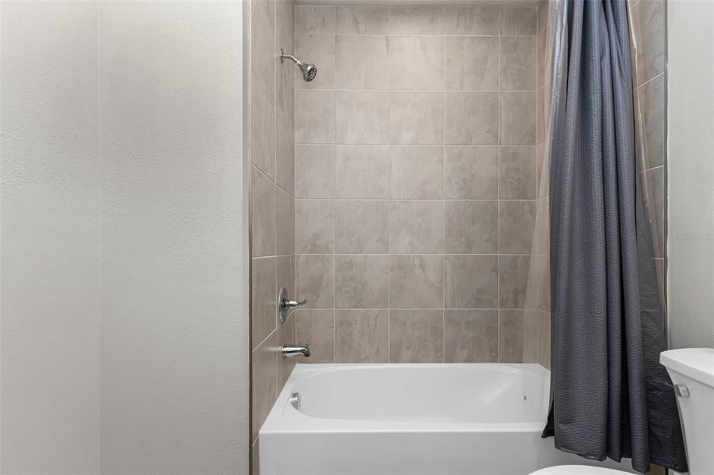 На продажу: $283,000 (3 спален, 2 ванн, 1515 Квадратных фут)