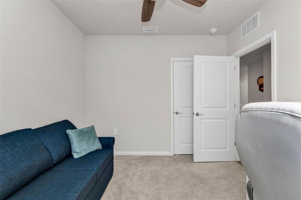 На продажу: $283,000 (3 спален, 2 ванн, 1515 Квадратных фут)