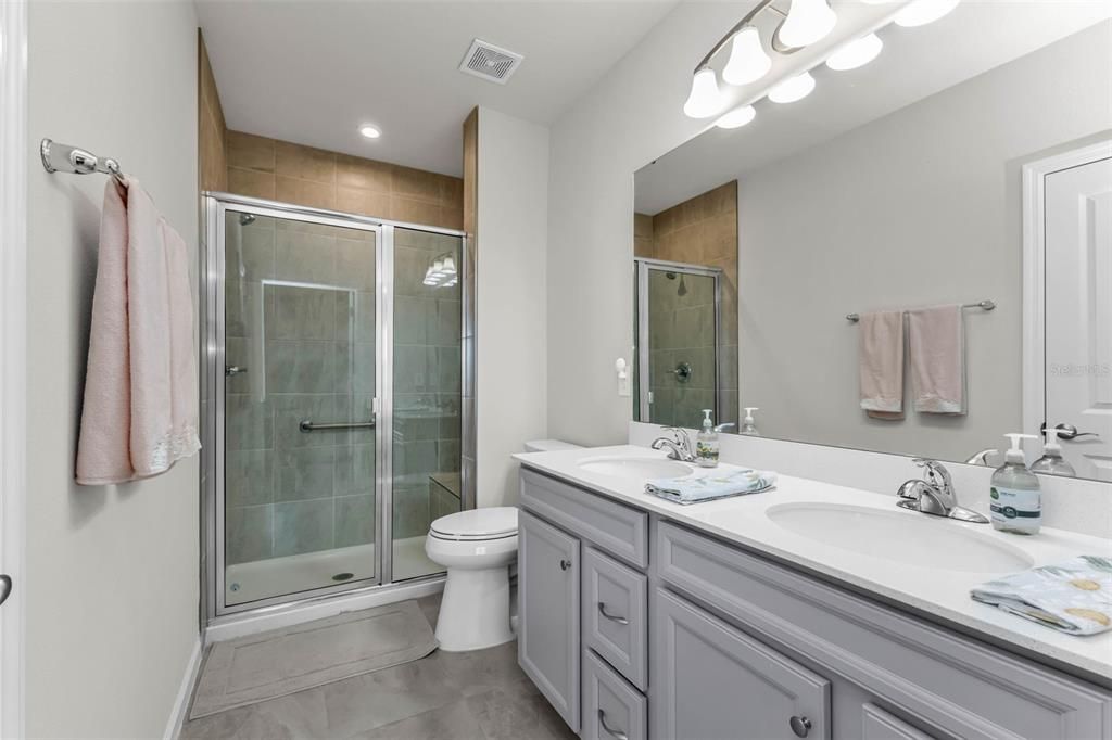 На продажу: $283,000 (3 спален, 2 ванн, 1515 Квадратных фут)