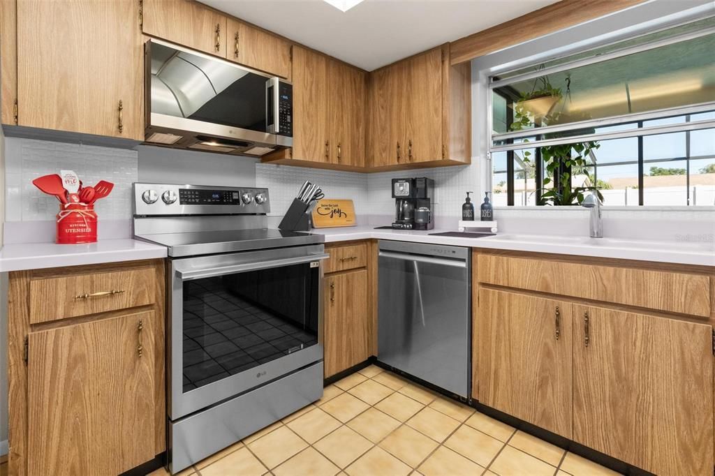 待售: $559,000 (3 贝兹, 2 浴室, 1480 平方英尺)