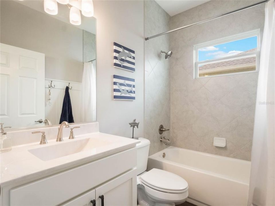 For Sale: $405,000 (3 beds, 2 baths, 2297 Square Feet)