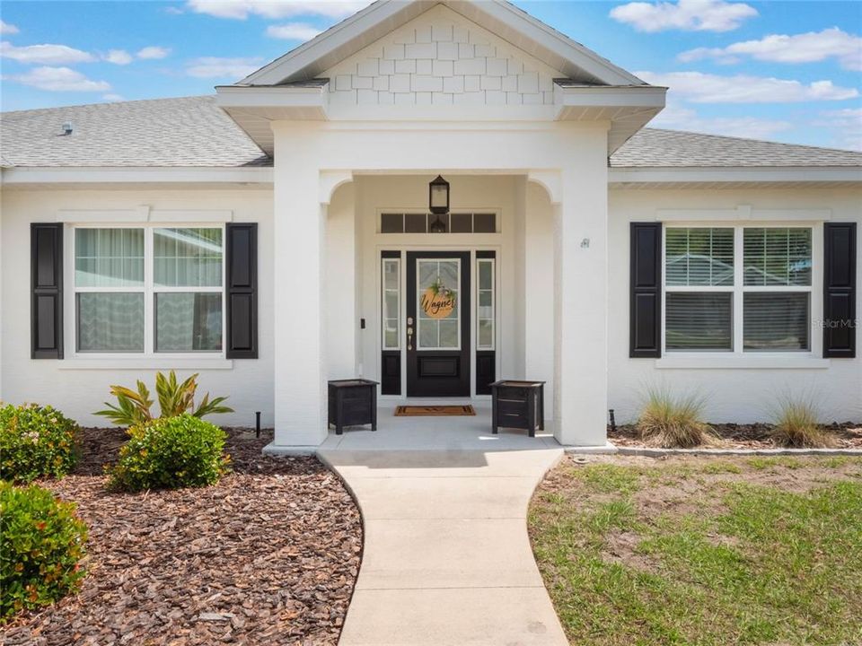 For Sale: $405,000 (3 beds, 2 baths, 2297 Square Feet)