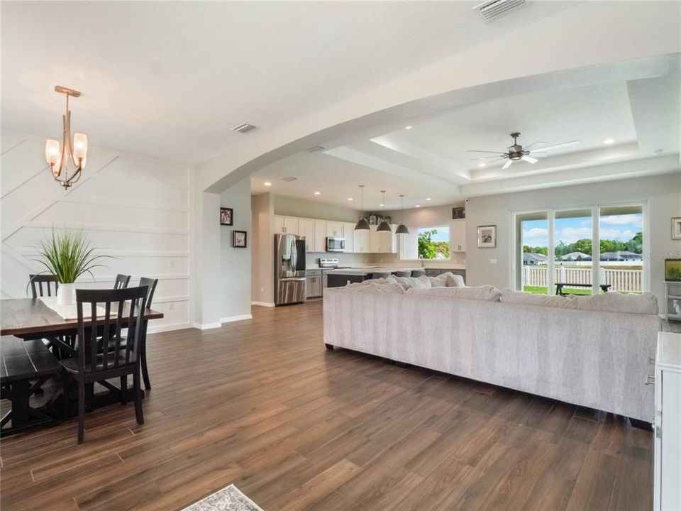 For Sale: $405,000 (3 beds, 2 baths, 2297 Square Feet)