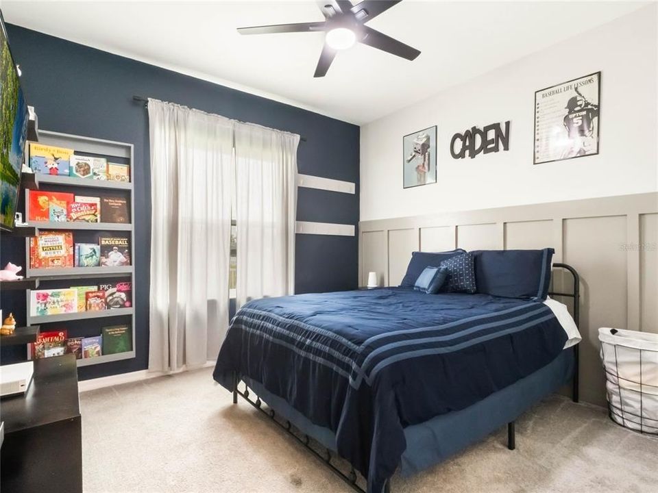 For Sale: $405,000 (3 beds, 2 baths, 2297 Square Feet)