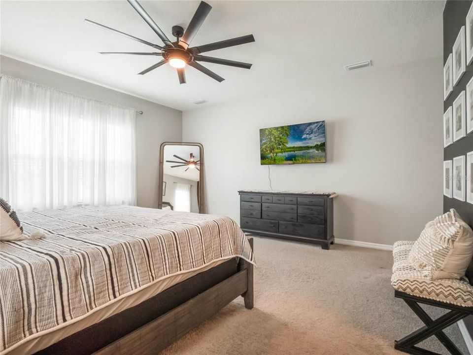 For Sale: $405,000 (3 beds, 2 baths, 2297 Square Feet)