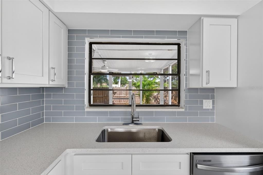 En Venta: $399,000 (3 camas, 2 baños, 1393 Pies cuadrados)