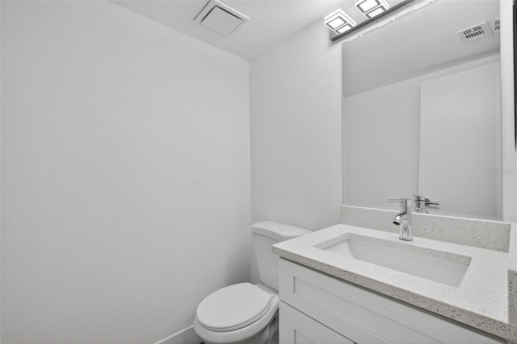 En Venta: $399,000 (3 camas, 2 baños, 1393 Pies cuadrados)