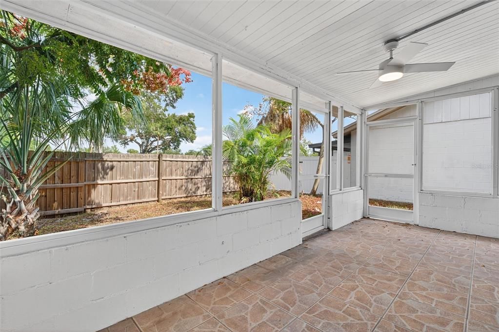 En Venta: $399,000 (3 camas, 2 baños, 1393 Pies cuadrados)