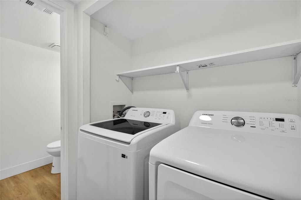 En Venta: $399,000 (3 camas, 2 baños, 1393 Pies cuadrados)