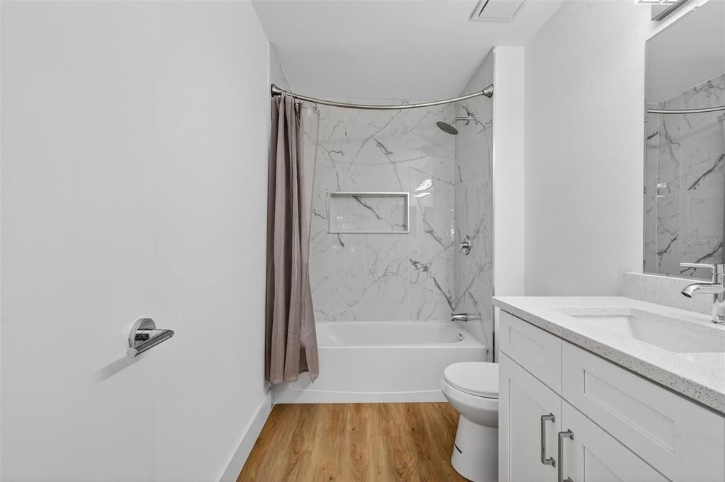 En Venta: $399,000 (3 camas, 2 baños, 1393 Pies cuadrados)