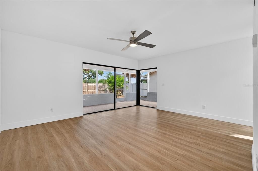 En Venta: $399,000 (3 camas, 2 baños, 1393 Pies cuadrados)