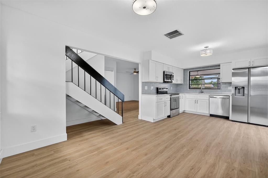 En Venta: $399,000 (3 camas, 2 baños, 1393 Pies cuadrados)