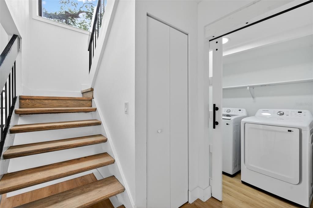 En Venta: $399,000 (3 camas, 2 baños, 1393 Pies cuadrados)