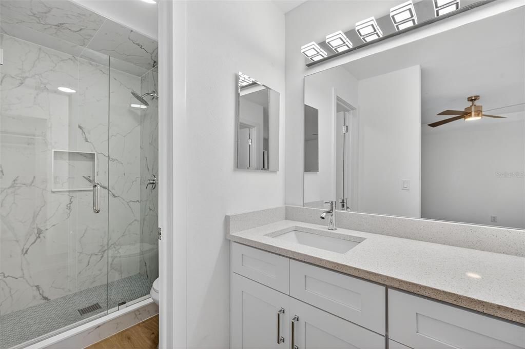 En Venta: $399,000 (3 camas, 2 baños, 1393 Pies cuadrados)