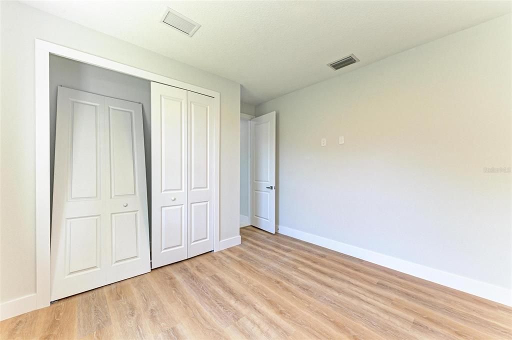 For Sale: $415,000 (4 beds, 2 baths, 1826 Square Feet)