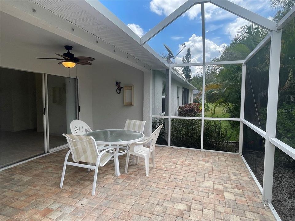 Active With Contract: $1,650 (2 beds, 2 baths, 1049 Square Feet)