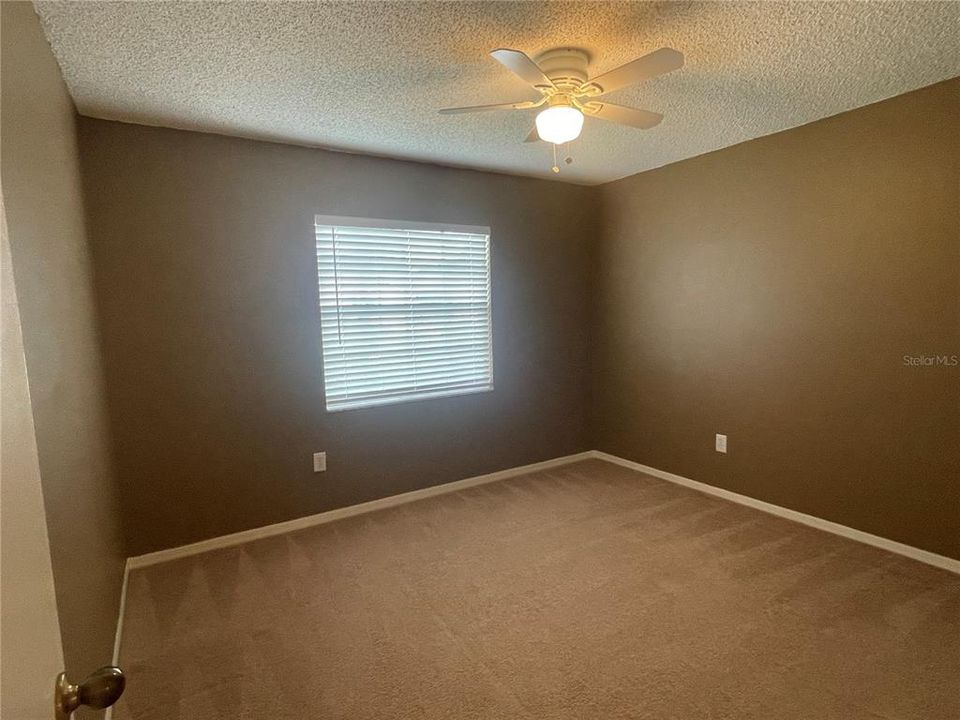 Active With Contract: $1,650 (2 beds, 2 baths, 1049 Square Feet)