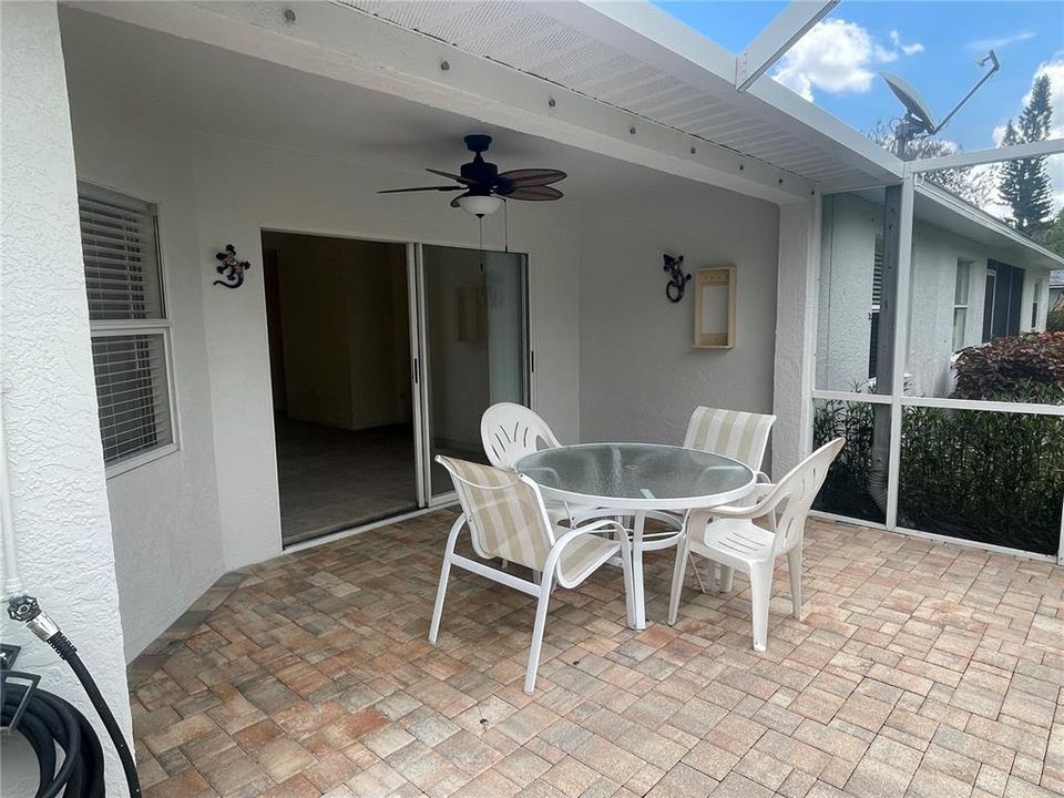 Active With Contract: $1,650 (2 beds, 2 baths, 1049 Square Feet)