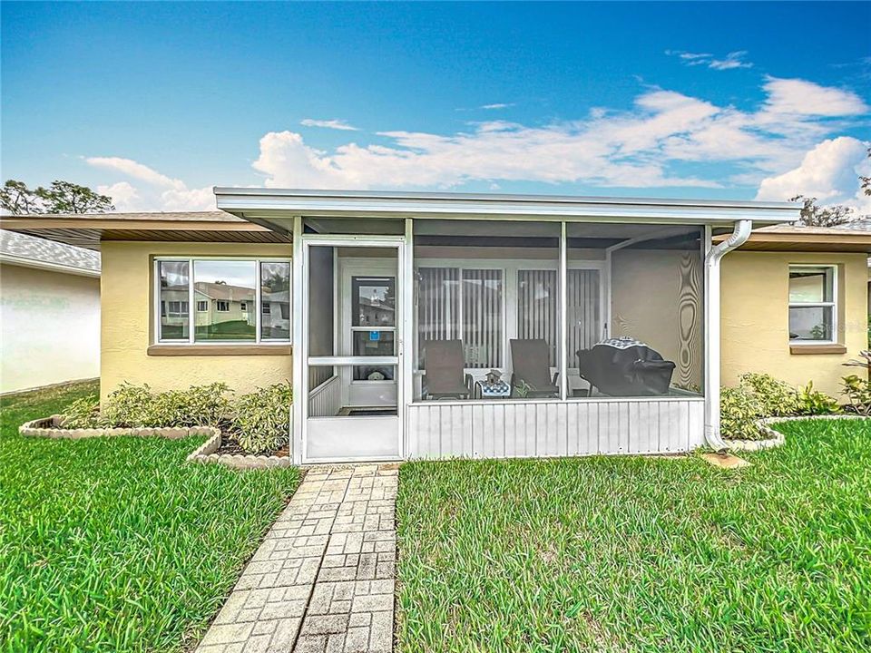 For Sale: $317,000 (3 beds, 2 baths, 1597 Square Feet)