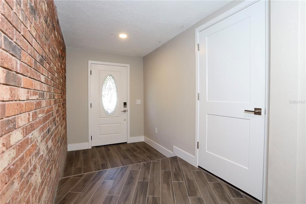 Activo con contrato: $495,000 (3 camas, 3 baños, 1515 Pies cuadrados)