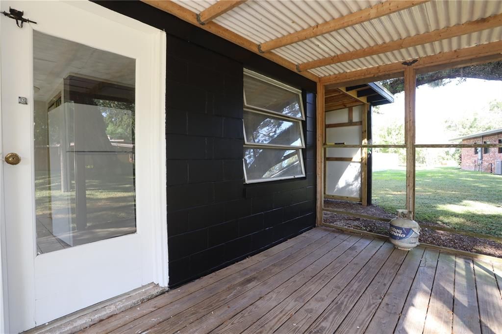 Activo con contrato: $495,000 (3 camas, 3 baños, 1515 Pies cuadrados)