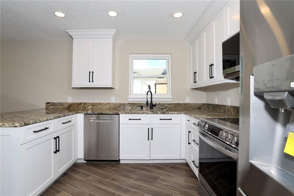 Activo con contrato: $495,000 (3 camas, 3 baños, 1515 Pies cuadrados)