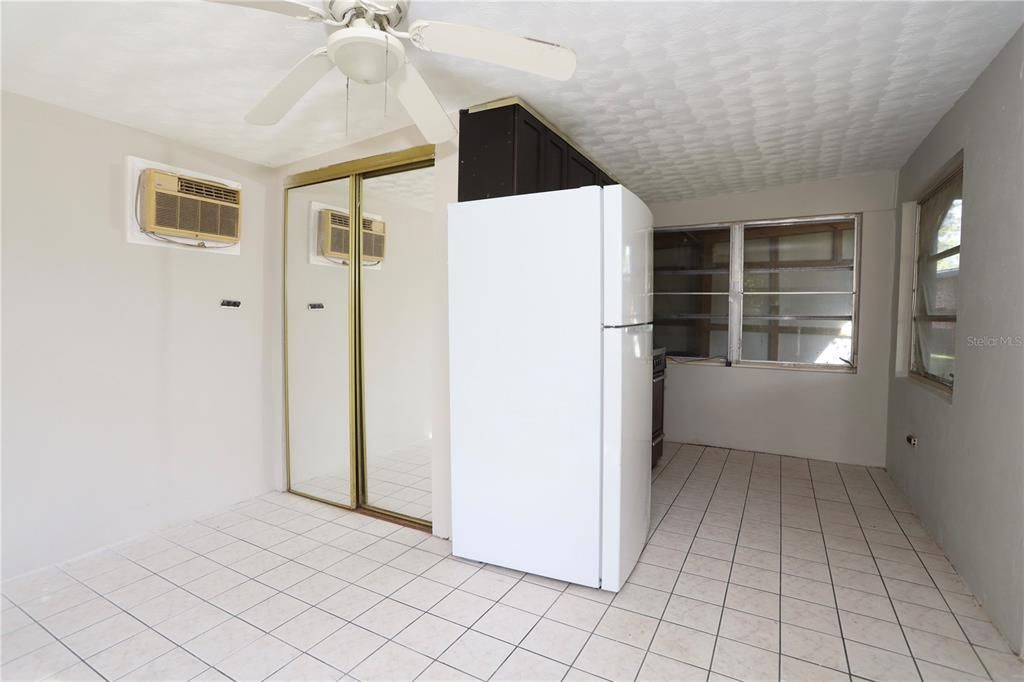 Activo con contrato: $495,000 (3 camas, 3 baños, 1515 Pies cuadrados)