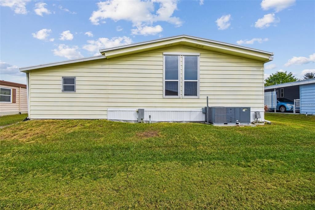 На продажу: $159,900 (2 спален, 2 ванн, 1316 Квадратных фут)