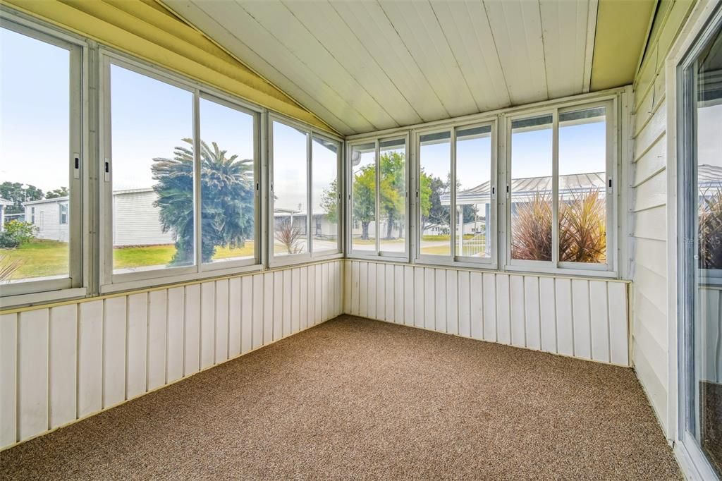 На продажу: $159,900 (2 спален, 2 ванн, 1316 Квадратных фут)