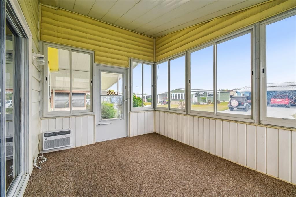 На продажу: $159,900 (2 спален, 2 ванн, 1316 Квадратных фут)