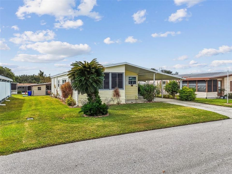 На продажу: $159,900 (2 спален, 2 ванн, 1316 Квадратных фут)