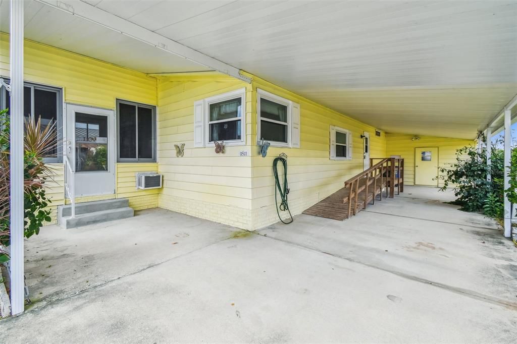 На продажу: $159,900 (2 спален, 2 ванн, 1316 Квадратных фут)