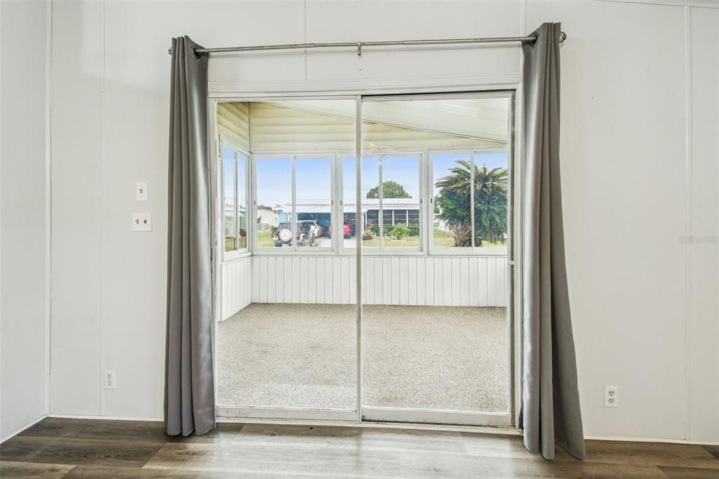 На продажу: $159,900 (2 спален, 2 ванн, 1316 Квадратных фут)