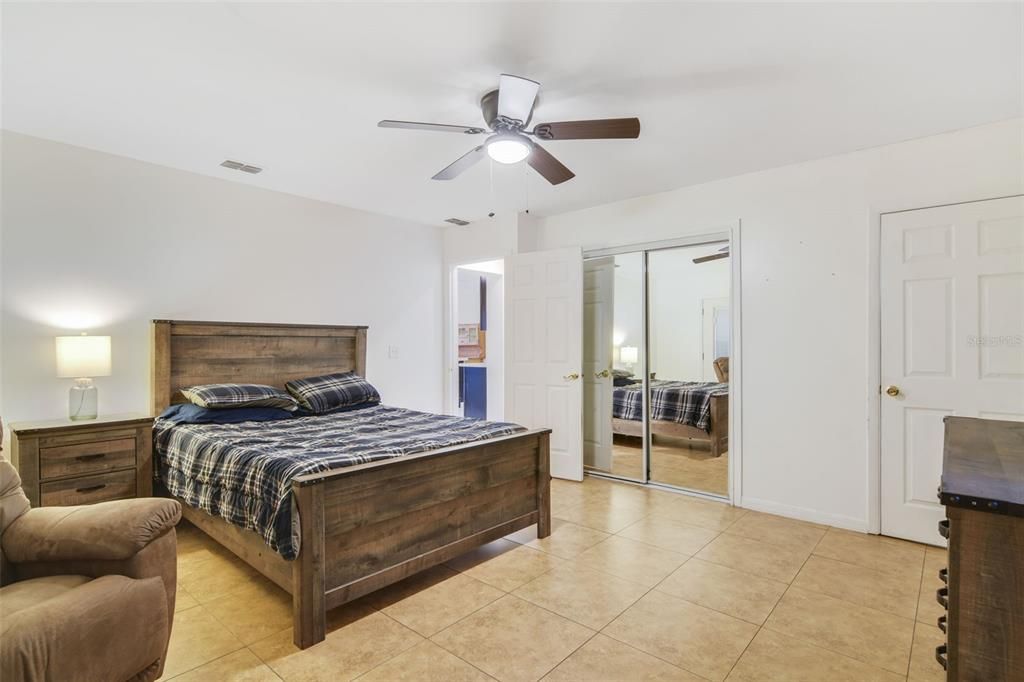 For Sale: $499,900 (4 beds, 3 baths, 3025 Square Feet)