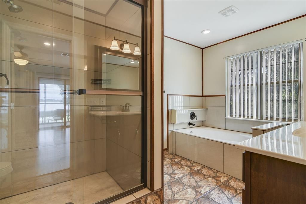 For Sale: $499,900 (4 beds, 3 baths, 3025 Square Feet)