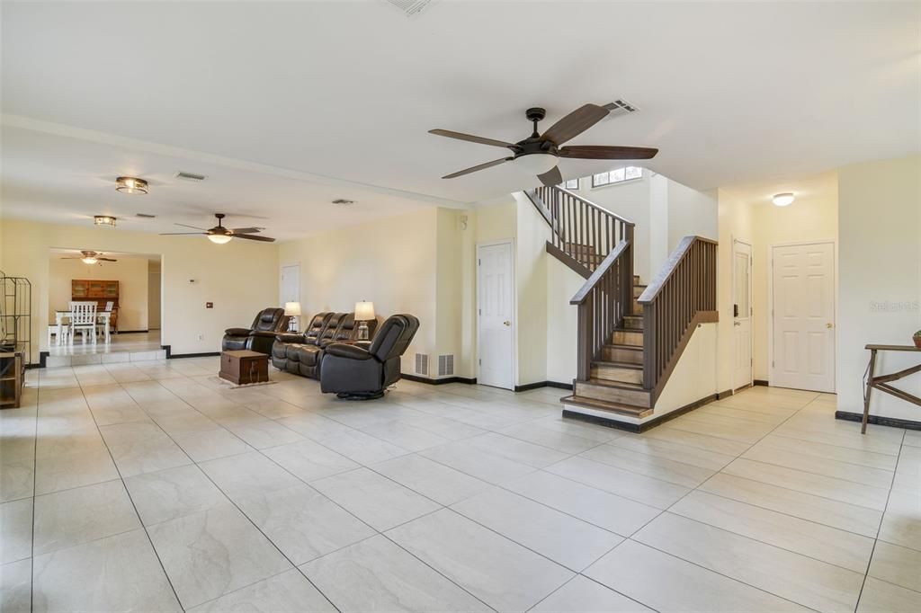 For Sale: $499,900 (4 beds, 3 baths, 3025 Square Feet)