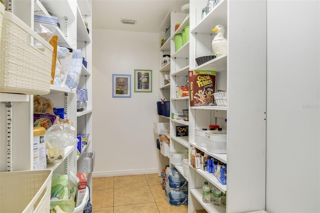 For Sale: $499,900 (4 beds, 3 baths, 3025 Square Feet)