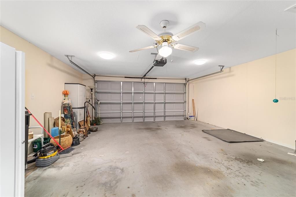 合同活跃: $244,900 (2 贝兹, 2 浴室, 1544 平方英尺)