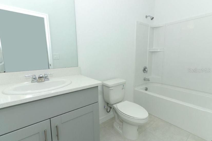 Active With Contract: $400,000 (5 beds, 3 baths, 2516 Square Feet)