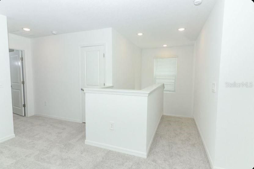 Active With Contract: $400,000 (5 beds, 3 baths, 2516 Square Feet)