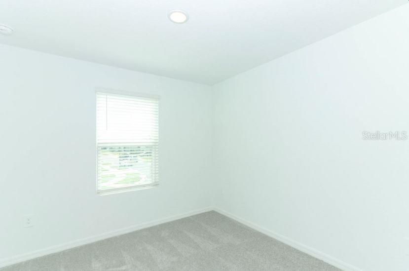 Active With Contract: $400,000 (5 beds, 3 baths, 2516 Square Feet)