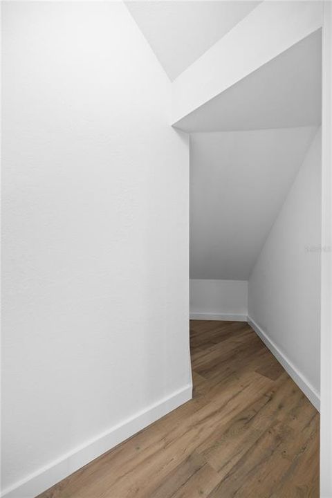 For Rent: $3,500 (5 beds, 4 baths, 3489 Square Feet)