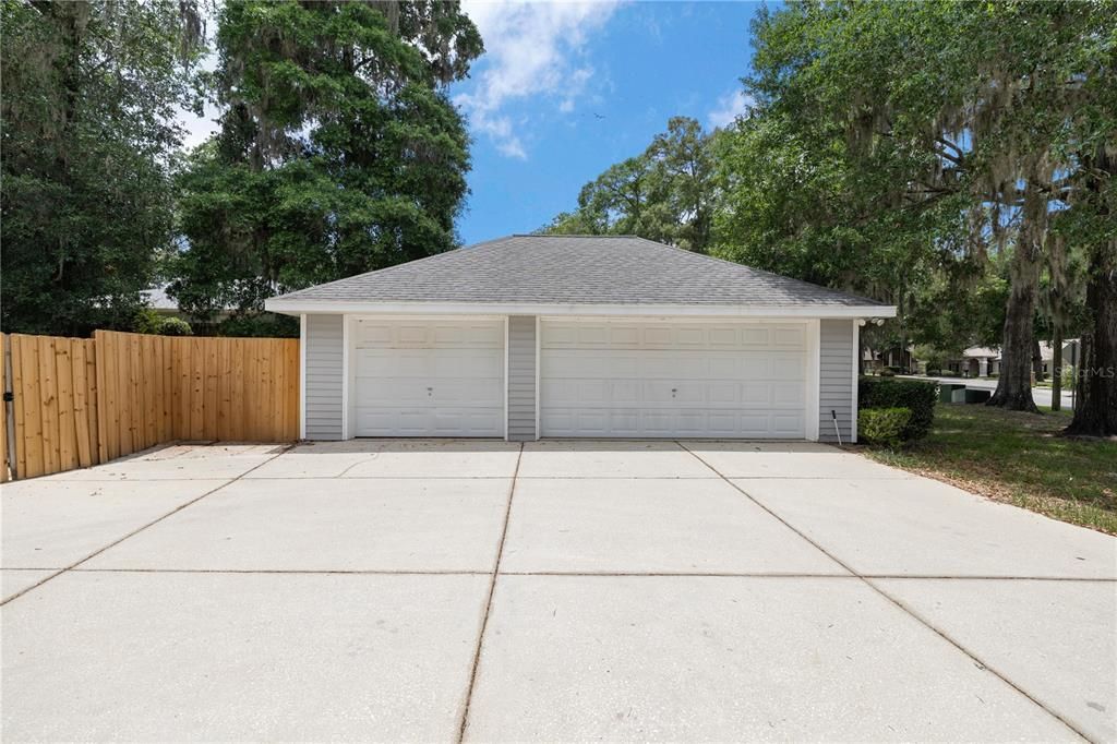 For Rent: $3,500 (5 beds, 4 baths, 3489 Square Feet)