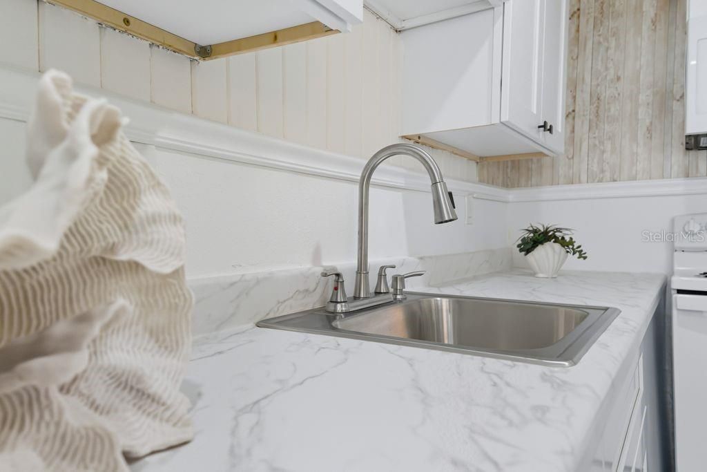 For Rent: $1,500 (1 beds, 1 baths, 420 Square Feet)