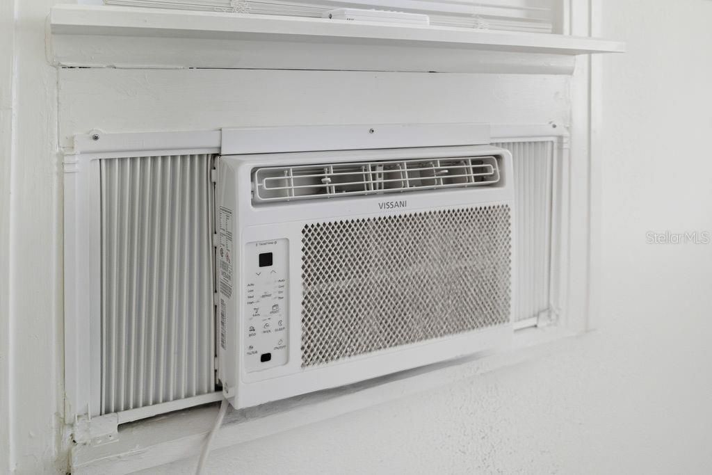 For Rent: $1,500 (1 beds, 1 baths, 420 Square Feet)