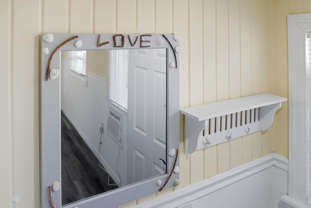 For Rent: $1,500 (1 beds, 1 baths, 420 Square Feet)