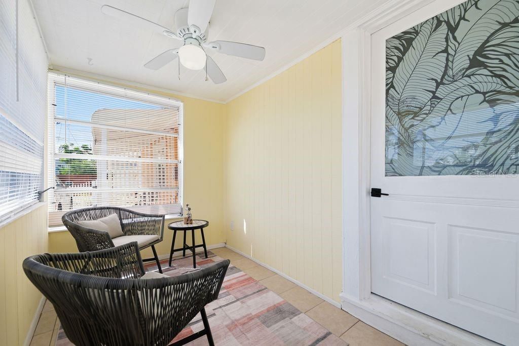 For Rent: $1,500 (1 beds, 1 baths, 420 Square Feet)