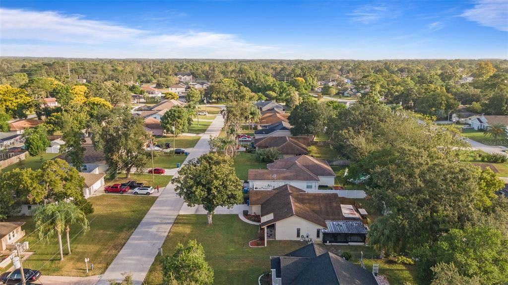 合同活跃: $279,900 (3 贝兹, 2 浴室, 1493 平方英尺)