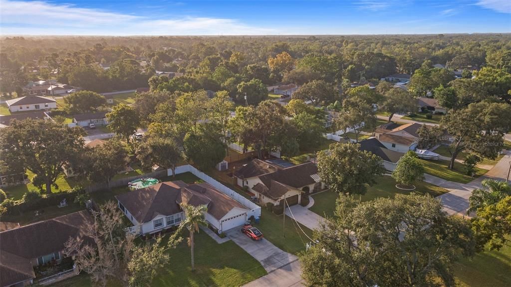 合同活跃: $279,900 (3 贝兹, 2 浴室, 1493 平方英尺)