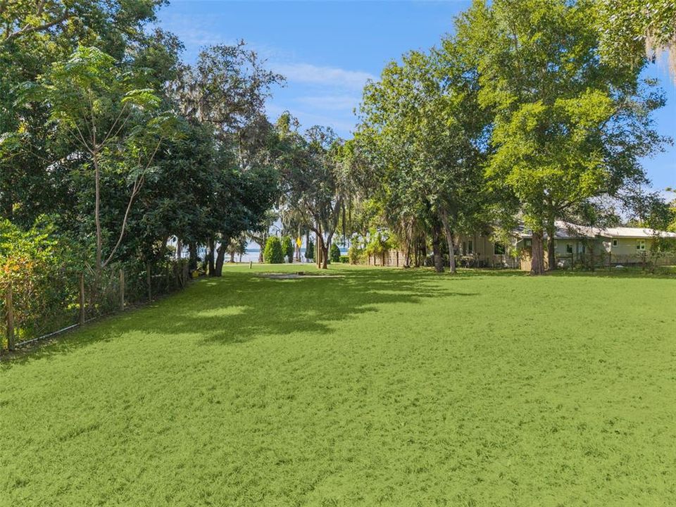 En Venta: $230,000 (0.33 acres)